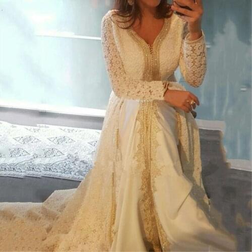 Lace Moroccan Caftan wedding Dresses v-neck long sleeve Gold Appliques bridal Dresses Arabic Muslim Sesy wedding Gowns