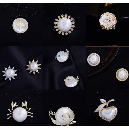 2021 New Creative Magnet Brooch Without Piercing Fashion Small Cute Animal Pins Brooches for Man and Women Clothes Accessories