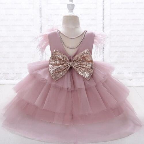 Tiered Layers Tulle Dress Girl Gown Pearls Necklace V Back Design Holidays Wedding Clothes for Children Casual