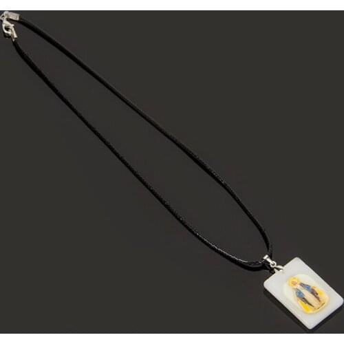 Drop-Shaped Crystal Jesus Pendant Necklace Mens Necklace New Fashion Metal Christian Religious Amulet Accessory Party Jewelry