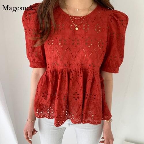 Korean Hollow Out Lace Blouse Women Summer Chic Embroidery New O Neck Loose Women Tops Puff Sleeve Vintage Pleated Shirt 13619