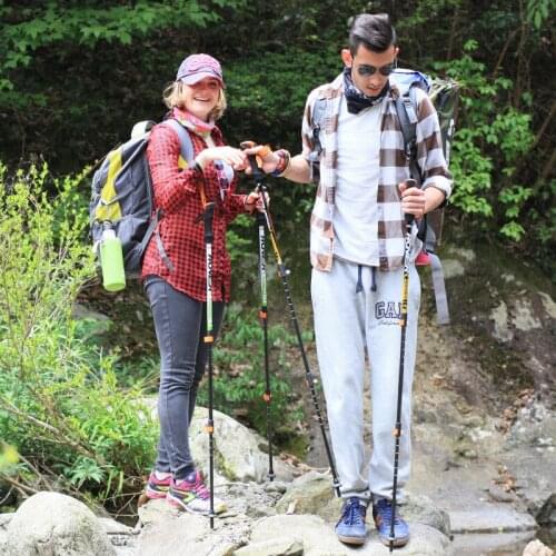 Lightweight carbon fiber outer lock walking stick fashion lacquer non-slip mountain-climbing equipment portable folding design