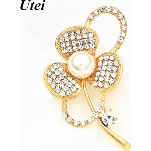 Utei Brooch For Wedding Hot Selling Gold Color Alloy Stunning Crystals And Pearl Flower Lady Scarf Pin Girls Corsage Pins