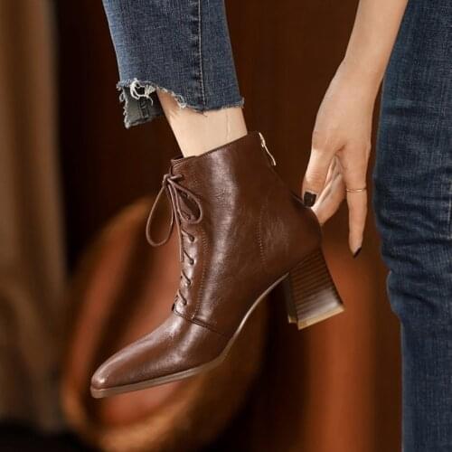 2021 Fall Shoes Women Pointed Toe Chunky Heel Ankle Boots Retro Split Leather Black Shoes Women Fashion Modern Boots for Women