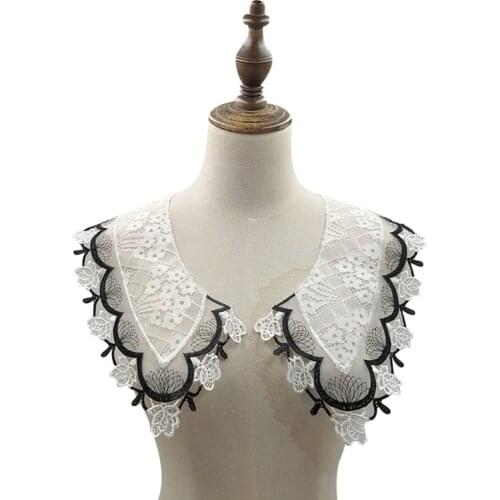 Women Retro French Neck Fake Collar Detachable Polyester Collar in Lace