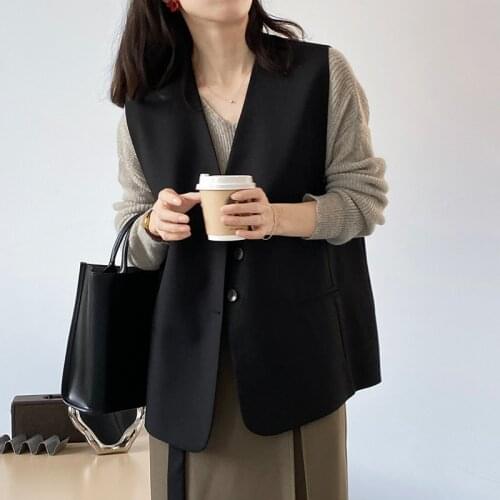 MOOIRUE APPAREL Women's Vests