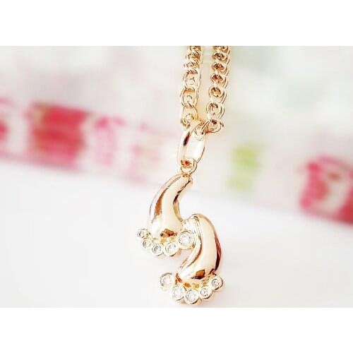 Women Pendants 585 Gold Color Pendant New Fashion Women Jewelry Trendy Cubic Zircon Feet Shape Women Pendant Necklace