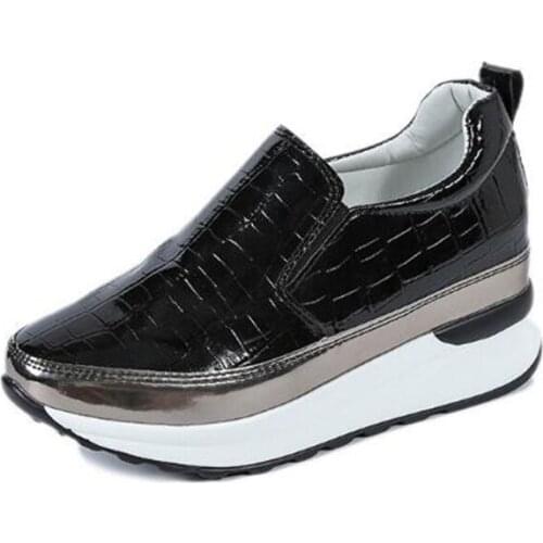 New womens shoes fashion leather thick bottom non-slip lightweight and comfortable versatile casual walking shoes women