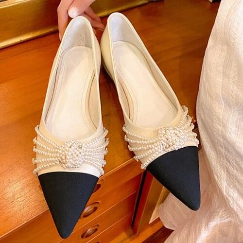 2021 New Temperament All-Match Flat-Heeled Small Fragrant Single Shoes Pointed Toe Thick-Heeled Low-Heeled Pearl Shoes Women