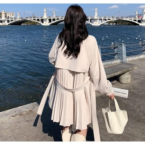 Back Pleated New Popular Windbreaker Womens Spring And Autumn Organ Fashion Korean Style Loose Beige Short Coat 2021 zh542