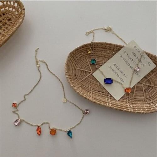 AOMU Vintage Colorful Rhinestone Necklace Clavicle Chain Korean Shiny Waterdrop Transparent Crystal Pendant for Women Summer