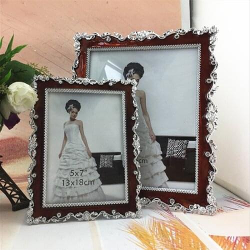 European Style Metal Photo Frame Floral Creative Enamel Photo Frame Display Home Art Decor Wedding Birthday Gifts
