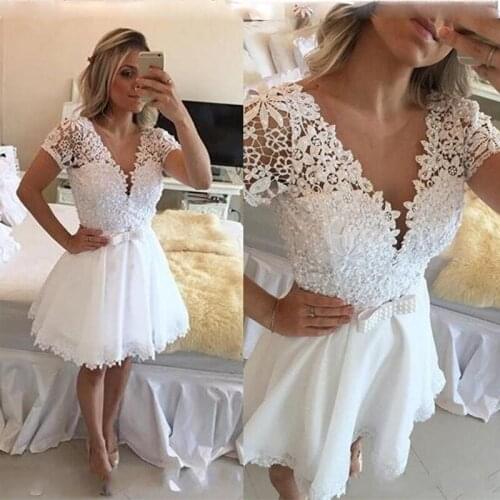 Lace Beaded Homecoming Dresses Cap Sleeves V-Neck Short Prom Party Gown Graduation Formal Cocktail Dresses Plus Size