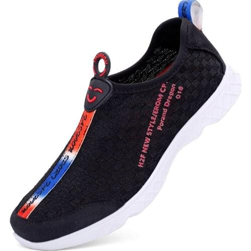 Y121 Men Summer Outdoor Wading Beach Shoe Mesh Breathable Flat Slip-on Comfortable Lightweigh Sneakers For Teens Casual Shoes
