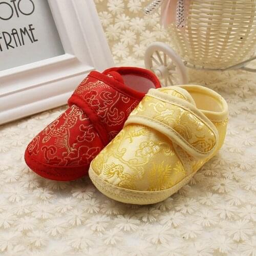 Spring Baby Girls Chinese Style Shoes Boy Newborn Floral Embroidery Soft Sole Retro First Walker New Year Golden Prewalker 0-18M