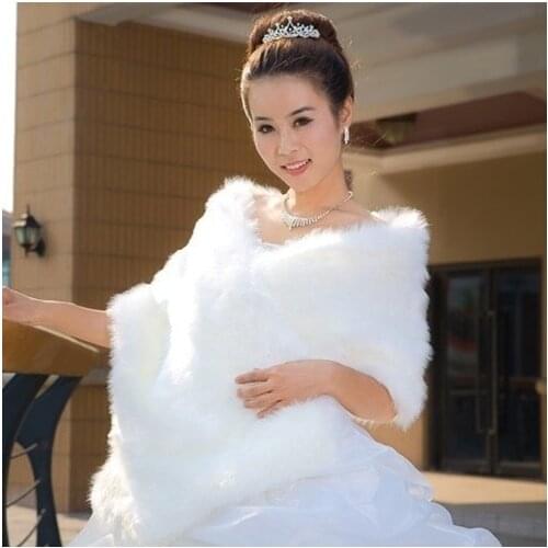 Hot Sale Warm Faux Fur Stoles Wedding Wrap Winter Wedding Bolero Jacket Bridal Coat Accessories Wedding Cape Coat