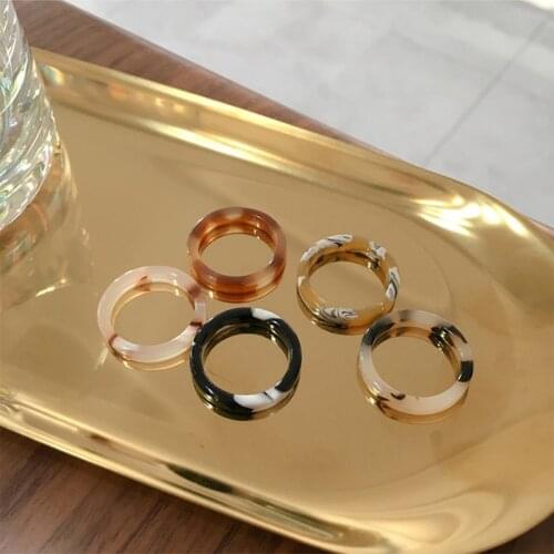 Retro Resin Rings for Women Korean Acrylic Colorful Minimalist Thin Leopard Ring Aesthetic Jewelry Party Accessories Girls Gift