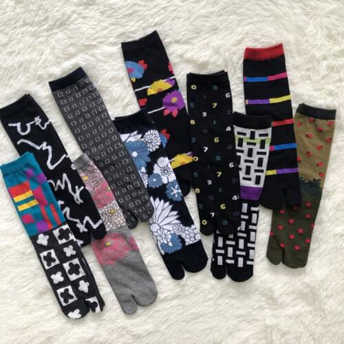 Men Women Creative Jacquard Two-Toed Middle Tube Split Toe Tabi Socks Happy Harajuku Socks Funny Gift