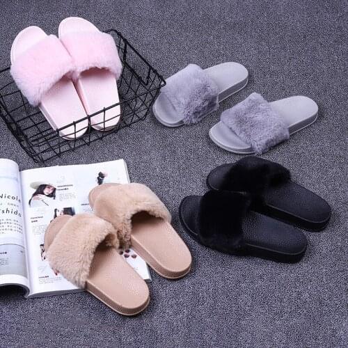Rubber High Quality Women Flat Slippers Soft Lightweight Indoor and Outdoor Sandals for Women Fur Wearing Flat Slippers