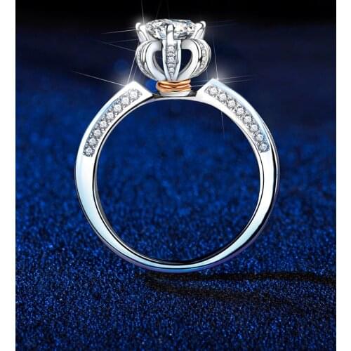 Flower Style jewelry S925 sterling silver 1CT Moissanite，Diamond Fine Jewelry for Women ， D Color VVS ， Marriage Party，With GRA