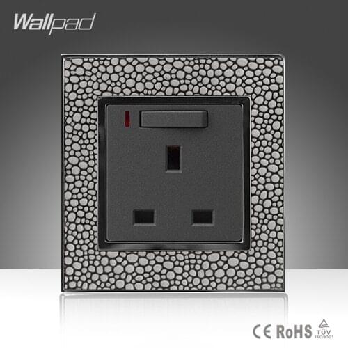 Wholesale Price Wallpad Luxury Leather Material Frame UK 13A 1 Gang 3 pin Switch Socket with LED Neon Indicator