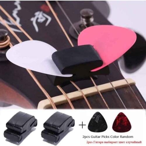 1pcs Rubber Pick Holder with 2Pcs Guitar Picks Black Rubber Guitar Pick Holder Fix on Headstock for Guitar Bass Ukulele