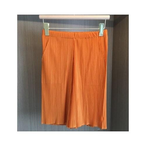 HOT SELLING Miyake fashion fdesign twill pleated slacks for the whole life fold loose casual seven minutes short IN STOCK