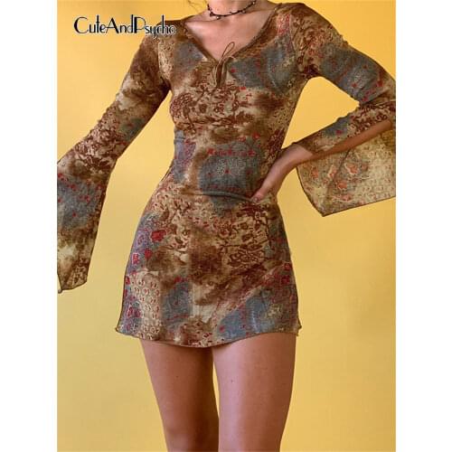 Harajuku Retro Graphic Print Dresses Flare Sleeves Cute Fairycore Outfits Fashion Vintage Chic V-neck Dress Cuteandpsycho