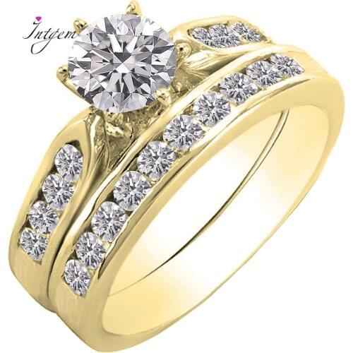 Womens 1.00 Carat (Ctw) 10K 14K 18K Rose Gold Round Moissanite Diamond Engagement Wedding Band Ring Set 1 Ct (Size) Wholesale