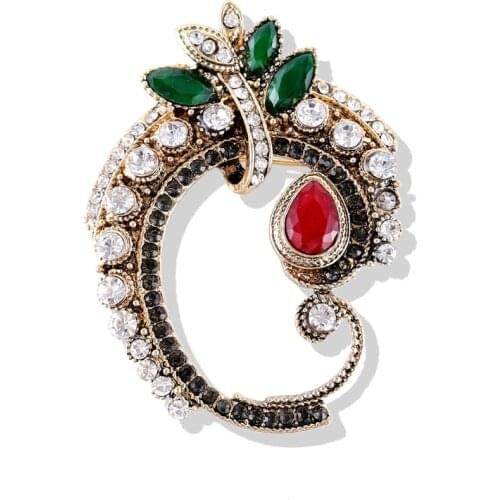 Muylinda Best Girf Scarf Clip Pin Vintage Women Banquet Clothes Brooches Pins Accessories Charm Rhinestone Brooch