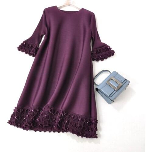 HOT SELLING Flare sleeve fungus lace beaded round neck fold dress fashion IN STOCK