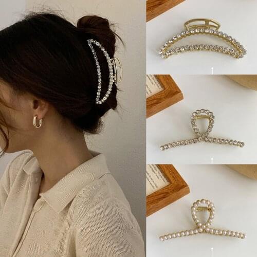 Ruoshui Woman Luxury Hair Claws Pearl Crystal Hair Accessories Fashion Hairpins Ladies Headwear Chic Hair Clips Barrettes