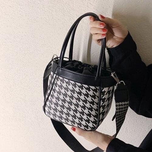 Luxury Design Bag Female New Fashion Lattice Messenger Bag Handbags Trend One-shoulder Portable Bucket Bag for Women Shopper