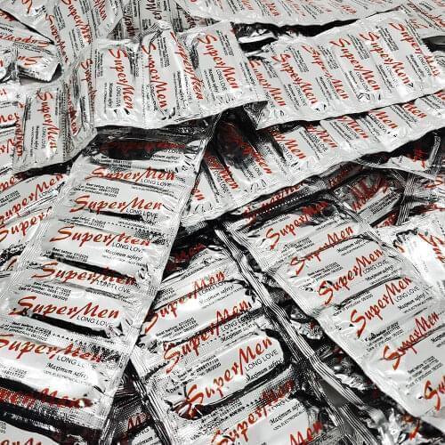 50/40pcs Oil Condom Delay Sex Dotted G Spot Condoms Intimate Erotic Toy for Men Safer Contraception Female Condom