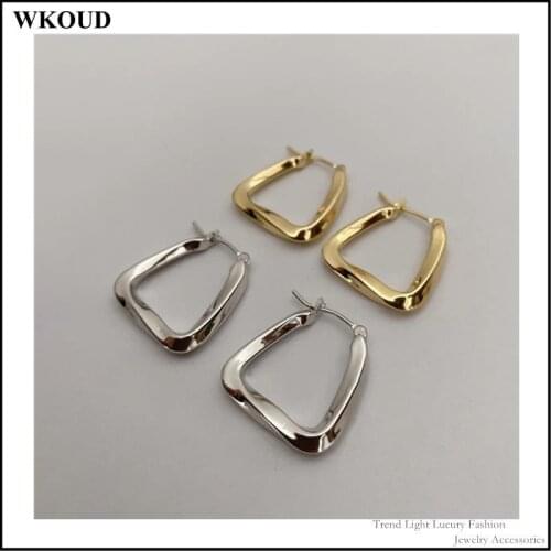 Hangzhi Simple personality fashion ins retro temperament twisted glossy design sense geometric square earrings for women girls