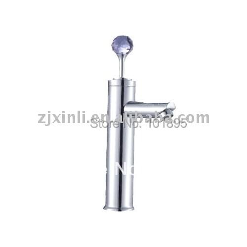 L15733 - Luxury Brass Washbasin Faucet Deck Mounted Chrome Finish Washbasin Tap
