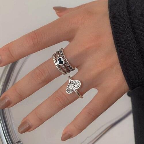 New Trend Vintage Love Heart Rings For Women Fashion Jewelry Retro Silver Color Ring Ladies Jewellery Gift