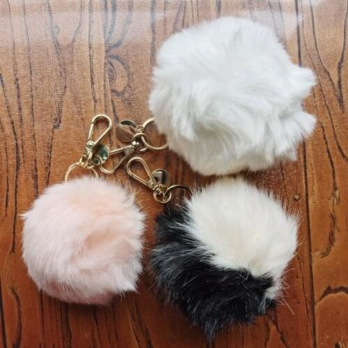 2021 New designer brand plush ball with golden keychains fluffy soft plush balls keyring furballs bag pendant decoration poms
