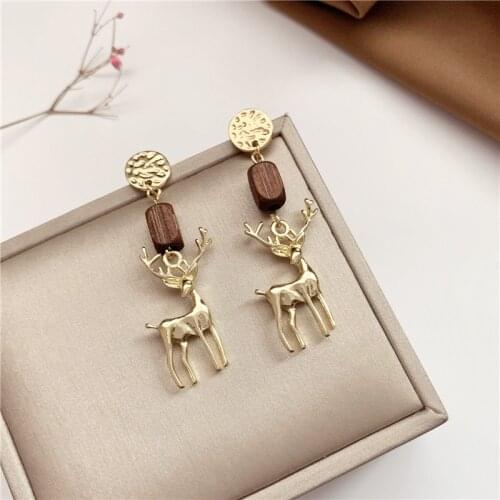 Milu Web Celebrity Fashion Earrings Deer Stud Earrings Original Wood, Restoring Ancient Ways of Female Women Push-back Metal