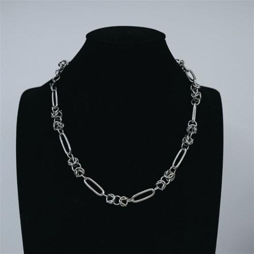 Fashion punk knotted twist couple thorn necklace men and women hip hop clavicle chain hot sale