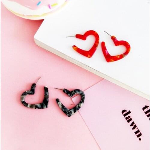Fashion Minimalist Style Cgeometric Acrylic Heart Stud Earrings for Women Party Jewelry Vintage Accessories 2020