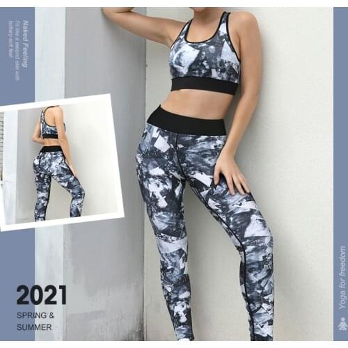 Seamless Women Yoga Set Workout Sportswear Gym Clothing Fitness Bra Crop Top High Waist Leggings Sports Suits Yoga Suit 2021 New
