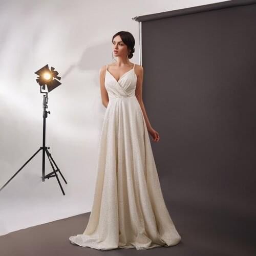 Sexy Glitter V-Neck Beach Bride Dresses Shiny Pleats Backless Princess Bridal Gown Custom Made