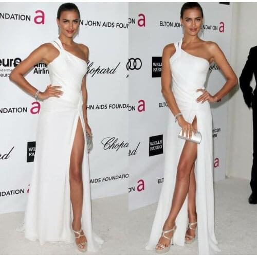 Vintage Long One Shoulder Ivory Celebrity Dresses with Slit Floor Length Pleated Satin Abendkleider Robes de Soirée for Women