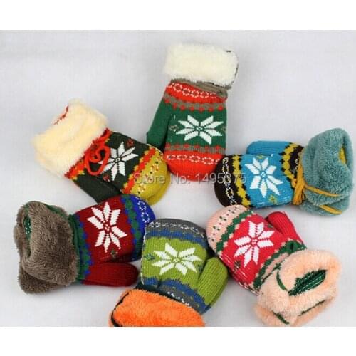 60pair/lot Christmas Kids Winter Warm Snowflake Gloves Woolen Knitted Mittens Glove For 6Month-4Years Old