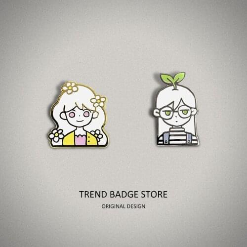 The Youth Lovely Plastic Sister Flower Pins Metal For Backpack Brooches For Womens Clothing Bag Badge