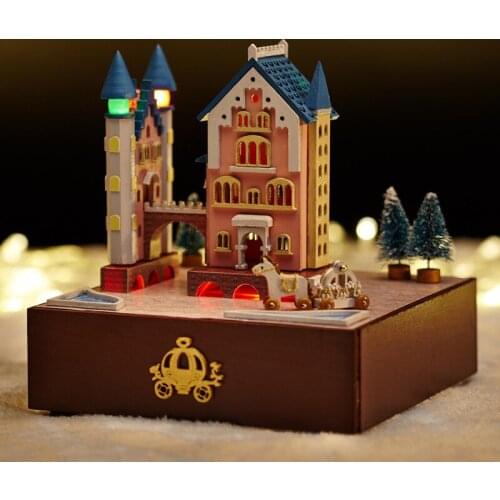 Doll House Include Dust Cover Large cafe Miniature Wooden Dollhouse Furniture Model Toy Christmas Gift CASTLE ROTATING CARRIAGE