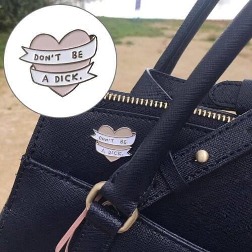 Women Cool Heart Shape Pink Enamel Bag Denim Shirt Collar Lapel Brooch Pin Badge Jewelry New