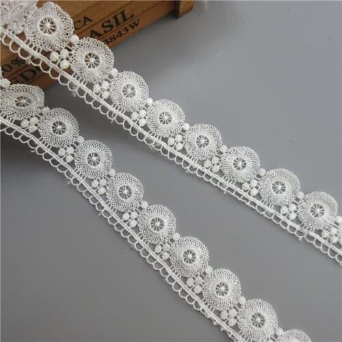 5 yard/Lot 30mm Ivory Flower Embroidered Lace Ribbon Applique Handmade DIY Skirt Sewing Craft Lace Edge Trim Decoration