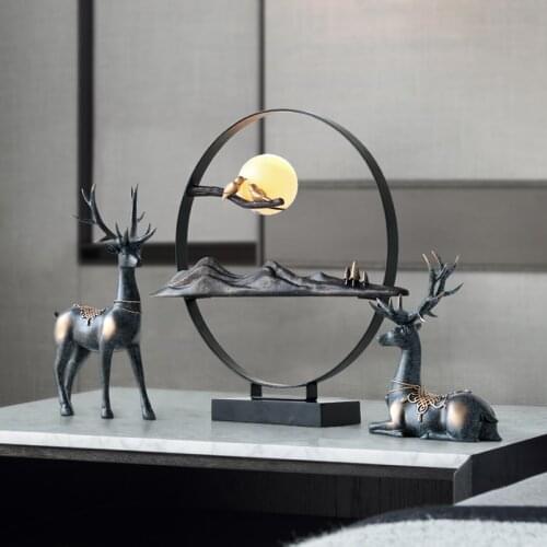 Deer Decoration Figurines Home Decoration Resin Statue Sculpture Anime Statue Table Decoration Gift Home Decoration Accessories